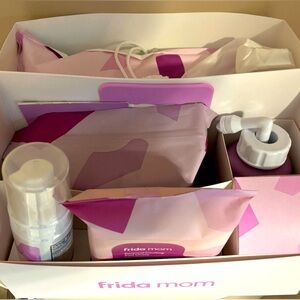 Frida Mom Postpartum Recovery Essentials Kit WITH Peri Bottle
